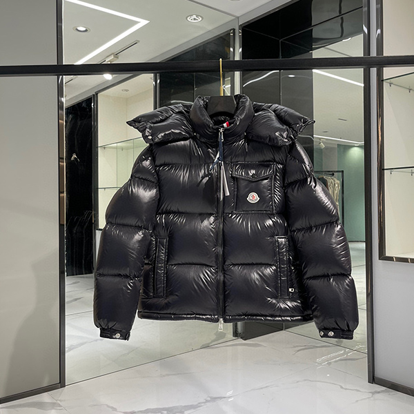 MONCLER 몽클레어 남여공용 쇼트 후드 패딩